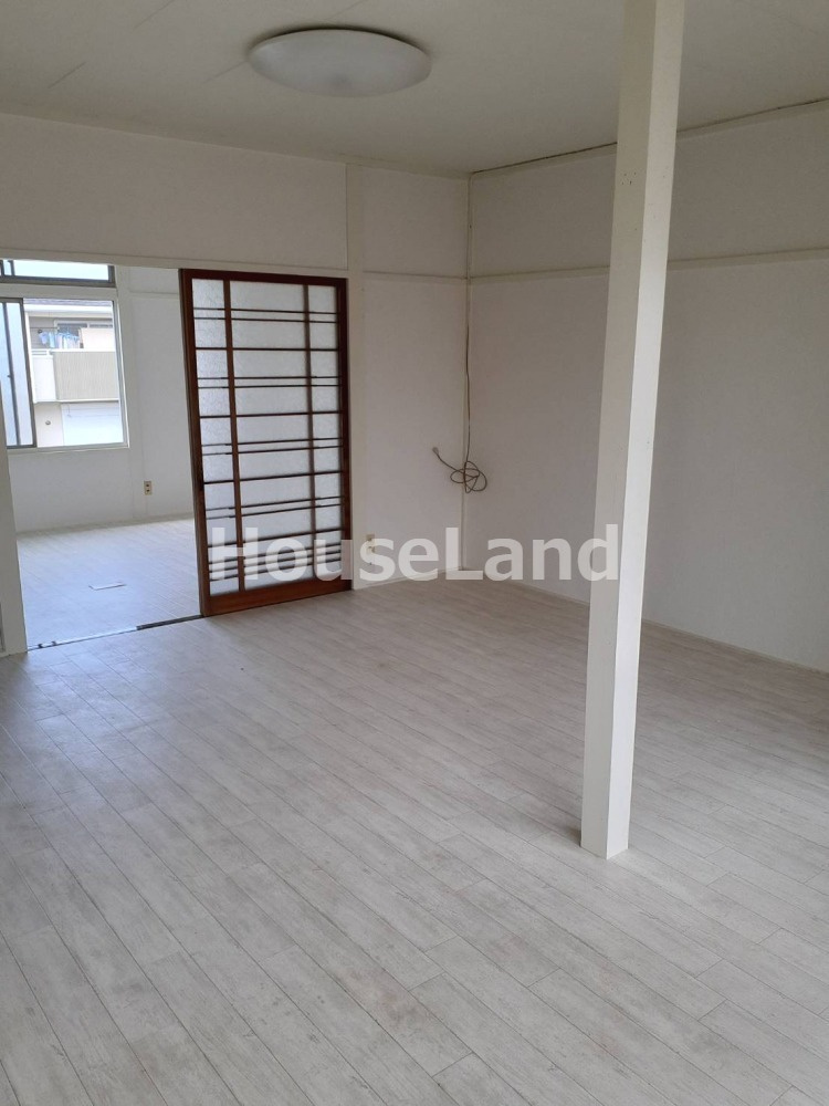 松興住宅アパートの居間・リビング