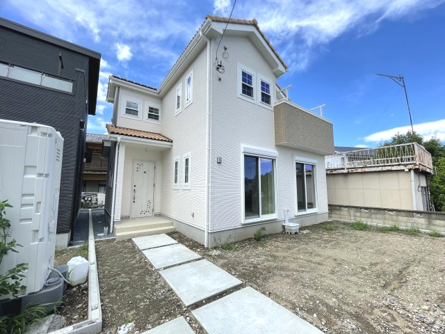 藤岡市岡之郷22-P1（全2棟）2号棟の外観|外観もきれいです