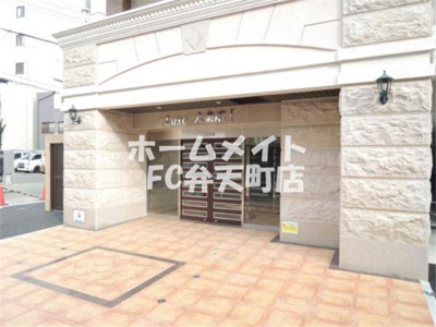 【エントランス】 | ラグゼドーム前1 | 清潔なエントランスです