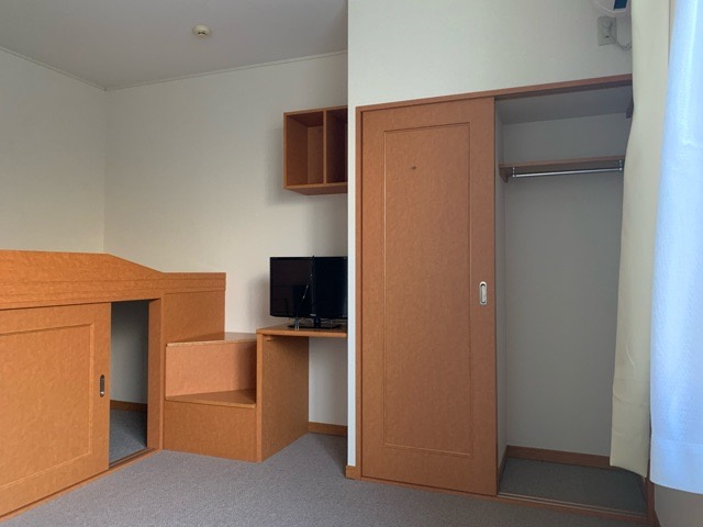 オークウッドテラスの居間・リビング