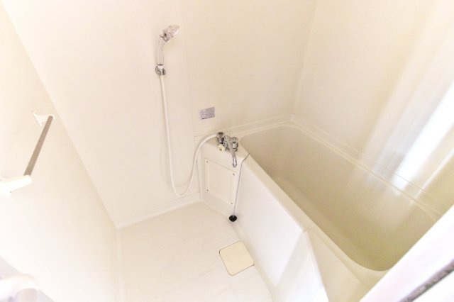 エスティジュンの浴室