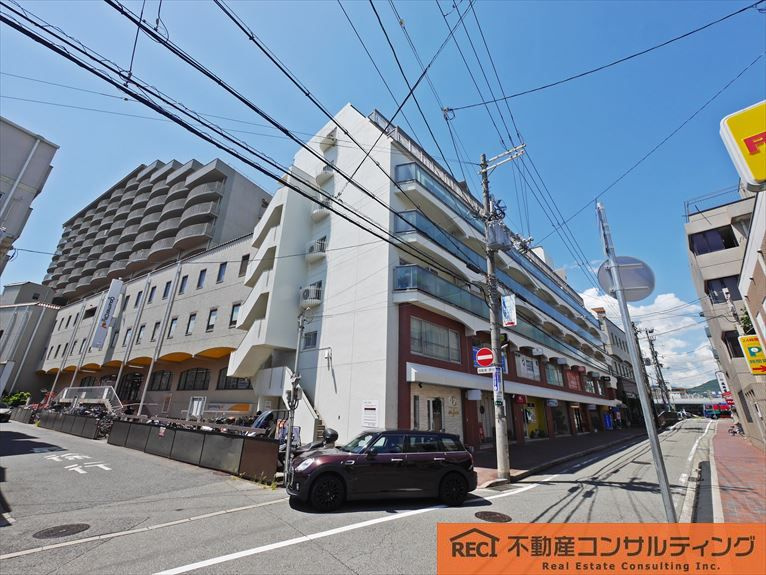 夙川7番街ストークマンションの外観