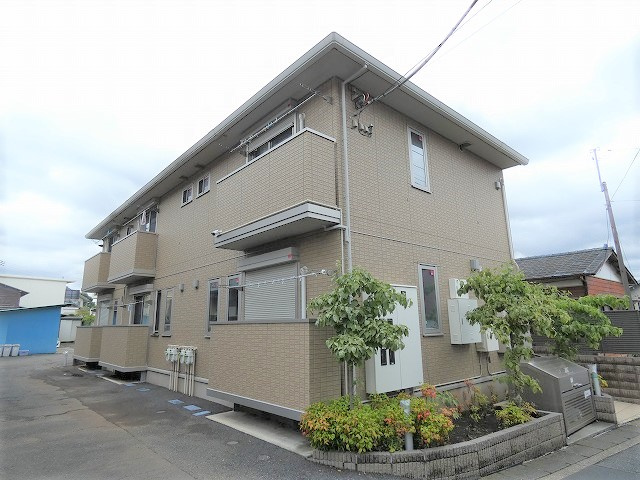 エトワール平山の外観