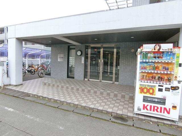 エクセル豊田のエントランス
