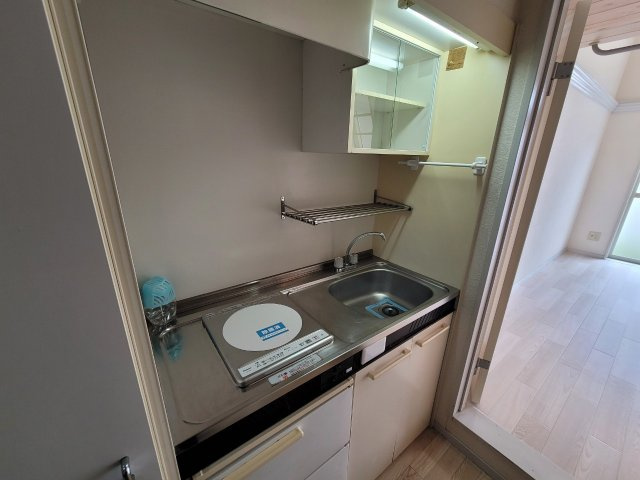 アザリア野中町のキッチン|お料理しやすいキッチンです　