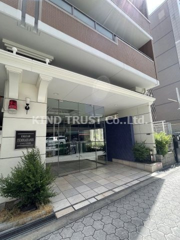 エスリード天満橋のエントランス|落ち着いたエントランスです