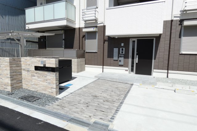 【エントランス】 | Maison de Espoir万代