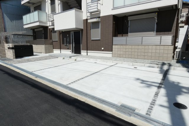 【駐車場】 | Maison de Espoir万代