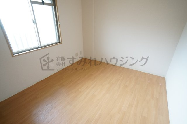 フローラル宝塚の寝室