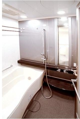 ピアッツァコート奈良三条の浴室|浴室乾燥機付きのバスルーム