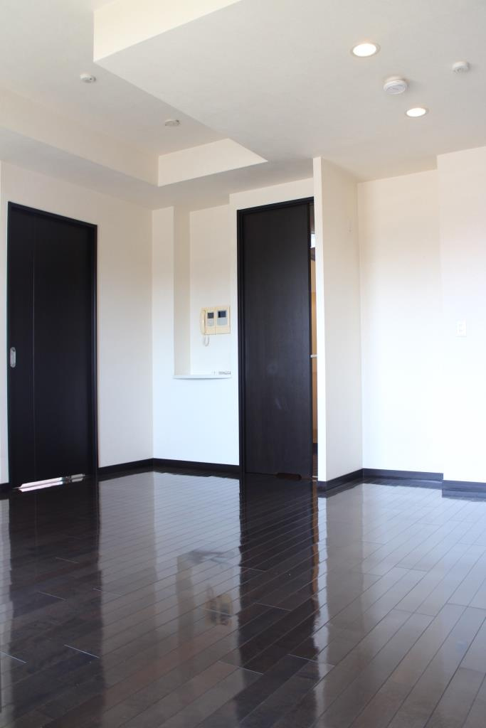 ピアッツァコート奈良三条の洋室|全居室フローリングのお部屋です