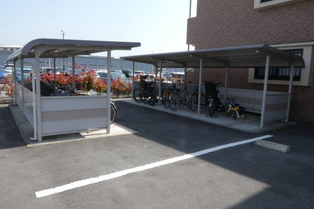 コンフォートⅡのその他共用部分|自転車置き場