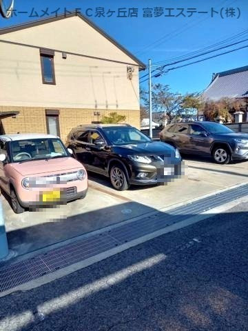 アモリールの駐車場