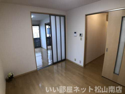 【居間・リビング】 | シャーメゾン野中 Ａ棟