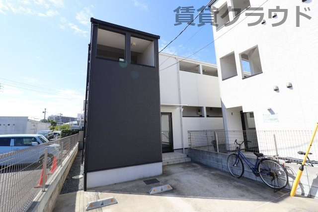 CAREL浜野A（キャレル）の外観