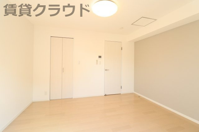 CAREL浜野A（キャレル）の居間・リビング|ゆったりとした居間です
