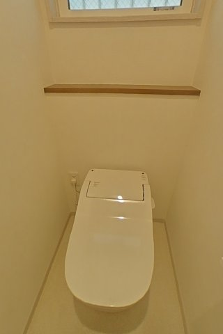 ５８０６２　岐阜市大福町中古戸建てのトイレ