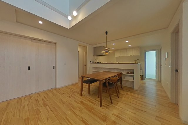 ５８０６２　岐阜市大福町中古戸建ての居間・リビング