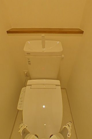 ５８０６２　岐阜市大福町中古戸建てのトイレ