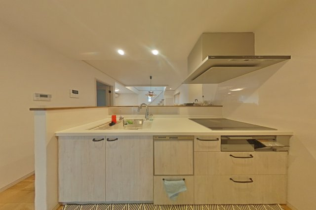 ５８０６２　岐阜市大福町中古戸建てのキッチン