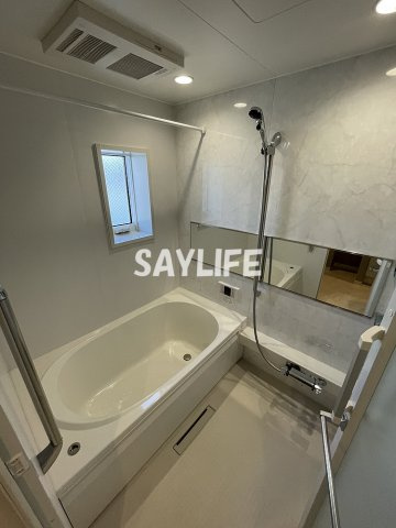 シャーメゾンフォルトゥーナの浴室