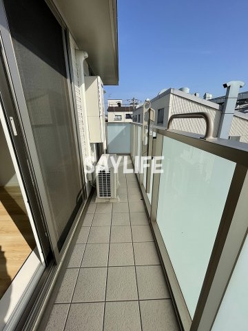 シャーメゾンフォルトゥーナのバルコニー