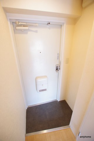 ダゼアマンション　仲介手数料無料の玄関