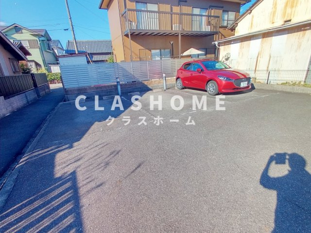 アンプルール ブワ Petit mont　　　刈谷市の賃貸はクラスホーム刈谷店の駐車場