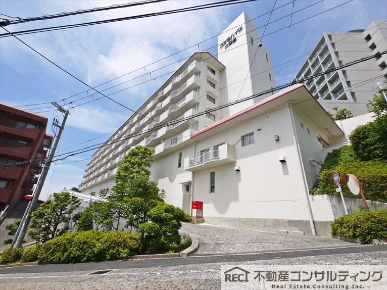 コスモハイツ六甲台の外観