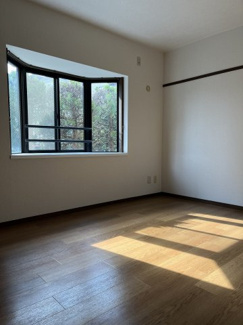 【洋室】 | メゾン・エトランゼ