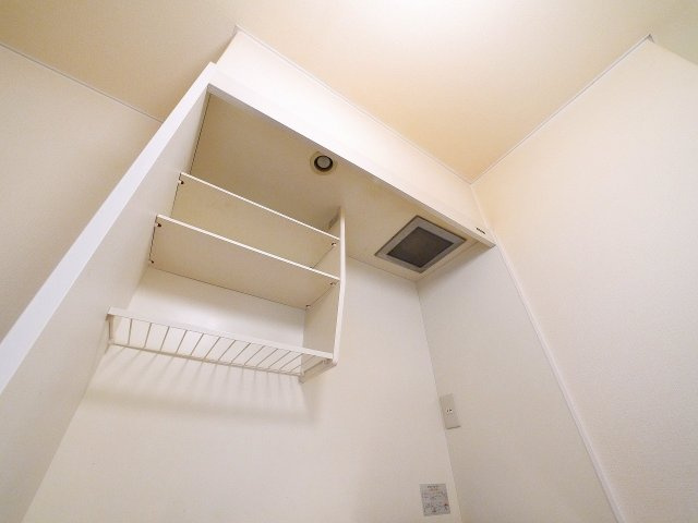 ブレスト北之庄Ⅴのキッチン|コンパクトなキッチンで掃除もラクラク