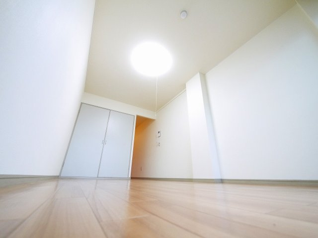 ブレスト北之庄Ⅴの洋室|きれいな洋室です