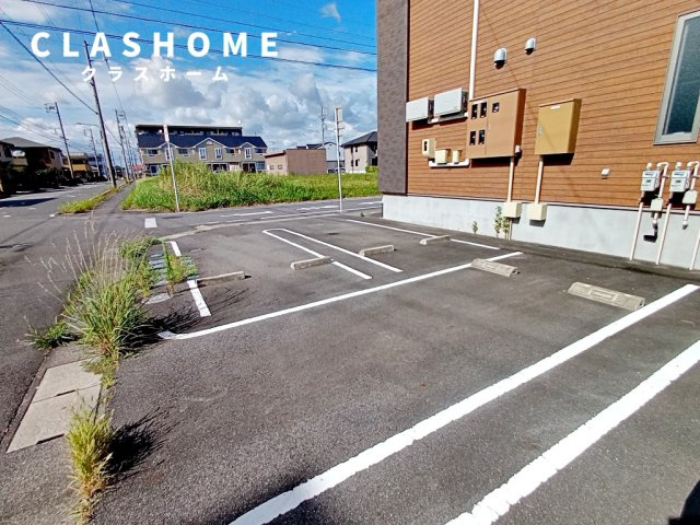 クローバーハイネス　　刈谷市近郊の賃貸はクラスホーム刈谷店の駐車場