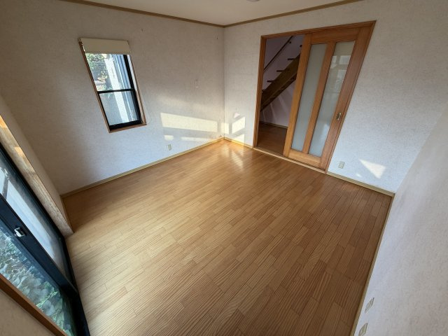伊勢原市板戸　中古戸建の洋室