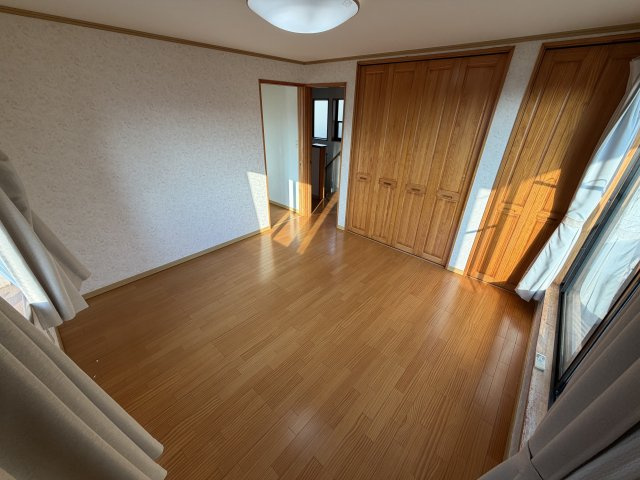 伊勢原市板戸　中古戸建の洋室