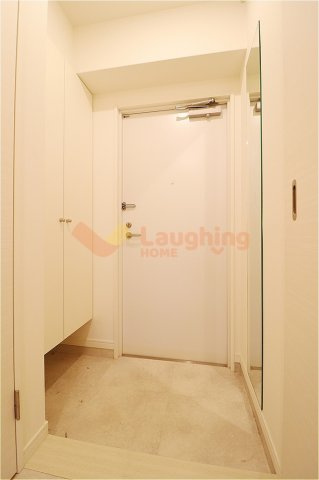 GRANDAIKURUMEの玄関|シンプルで使いやすい玄関です※別号室の写真です