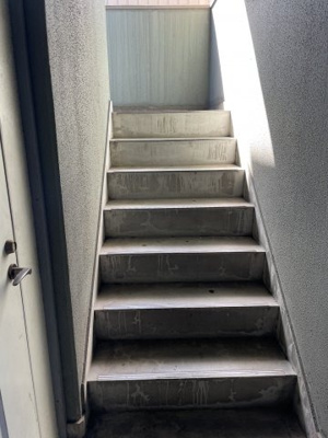 【その他共用部分】 | フローラルタワーⅠ | 共用部分の階段です