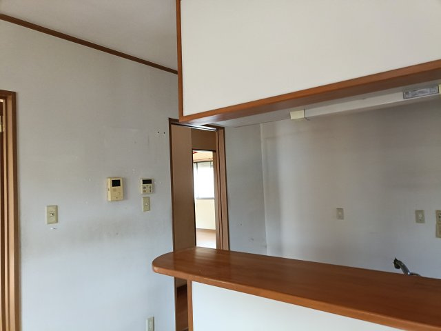 西条市禎瑞土地建物【750】145.19坪　29.76坪のキッチン