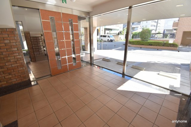 アルシェ江坂　仲介手数料無料のロビー