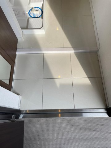 仲介手数料0！！チェルトヴィータの玄関