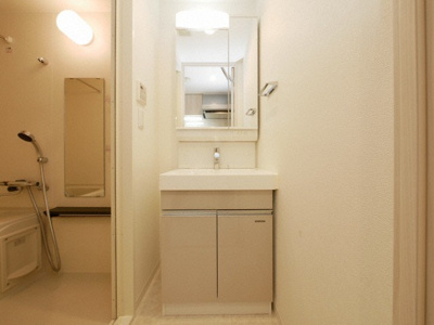 【洗面所】 | ディクス福島レジデンス | スペースが確保できる洗面所です