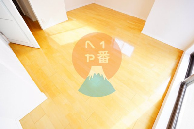 【寝室】 | S-FORT小田原 | ネット無料。落ち着いた色調の寝室です。