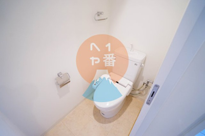 【トイレ】 | S-FORT小田原 | ネット無料。落ち着いた色調のトイレです。