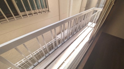 【バルコニー】 | 相寿荘 | サービスバルコニーです