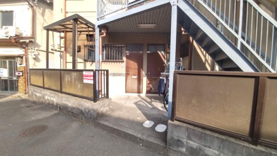 【エントランス】 | 相寿荘 | エントランスです