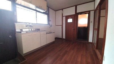 【居間・リビング】 | 相寿荘 | 使いやすいリビングです