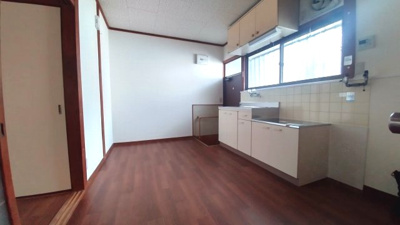 【居間・リビング】 | 相寿荘 | こちらのリビングで趣味の時間をお楽しみください