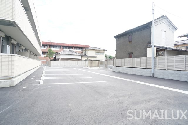 D-room本山の駐車場