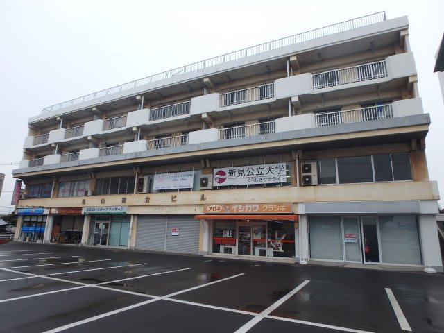 亀山総合ビルの外観