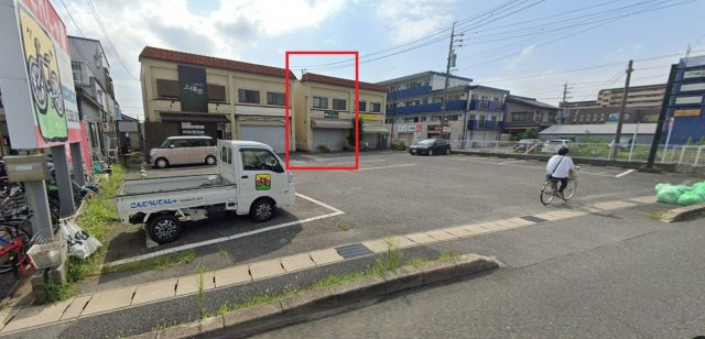 原崎町住居付店舗の外観